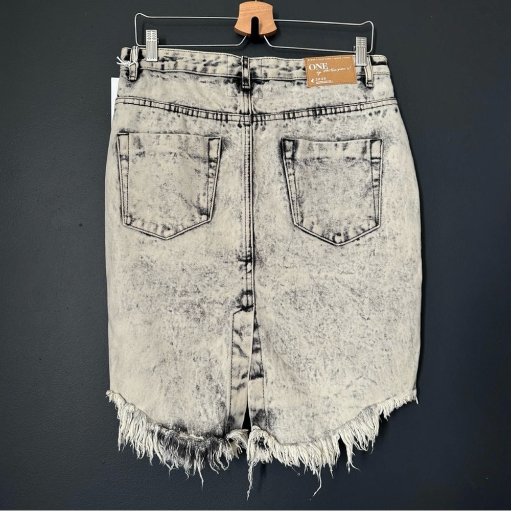 One Teaspoon Harley Distressed Denim Acid Wash Skirt NEW Size 29